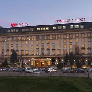 Ramada Trimontium Hotel