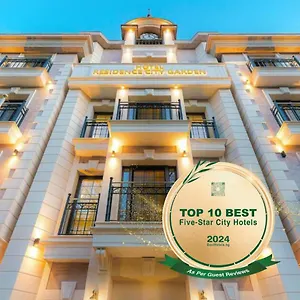 מלון Garden - Certificate Of Excellence 10 Five-stars For 2024 Awarded By Htif, פלובדיב