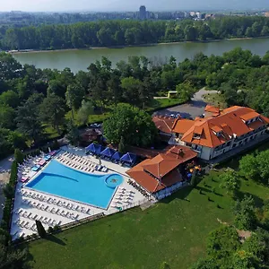 Ξενοδοχείο Ostrova, Φιλιππούπολη